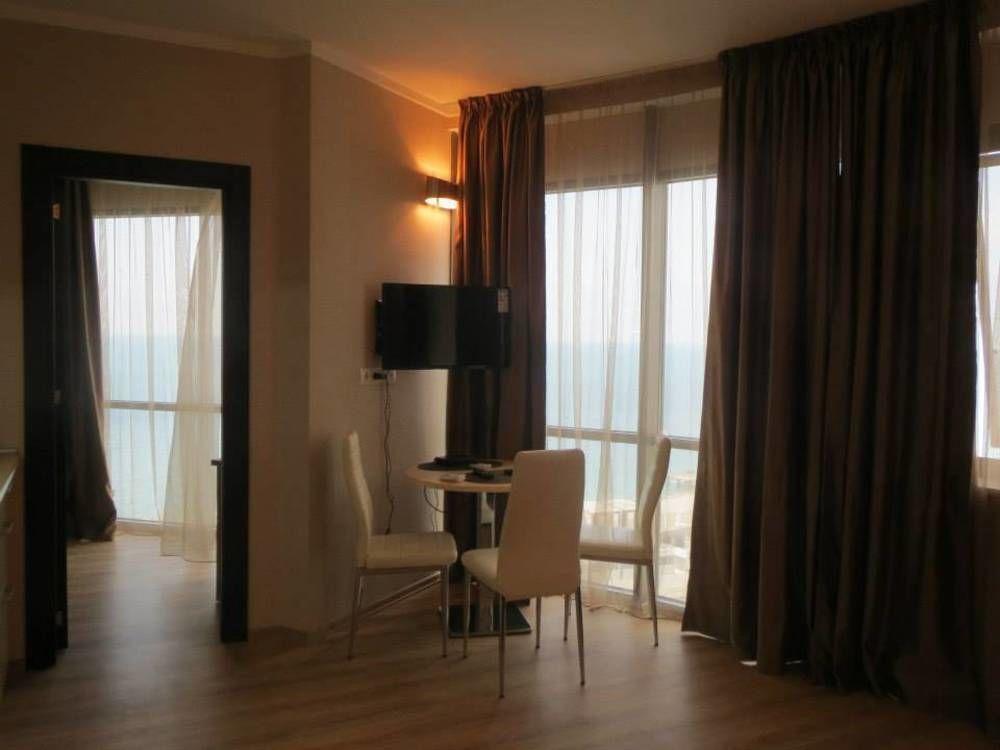 Batumi Appartement Buitenkant foto